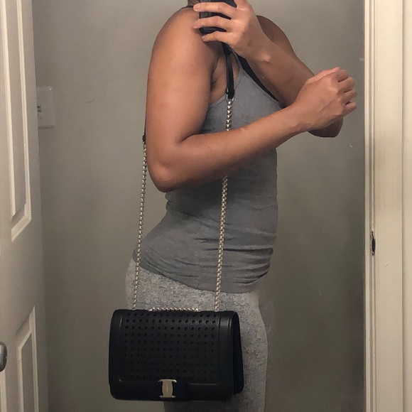 Salvatore Ferragamo Vara Shoulder Bag - Picture 8 of 8